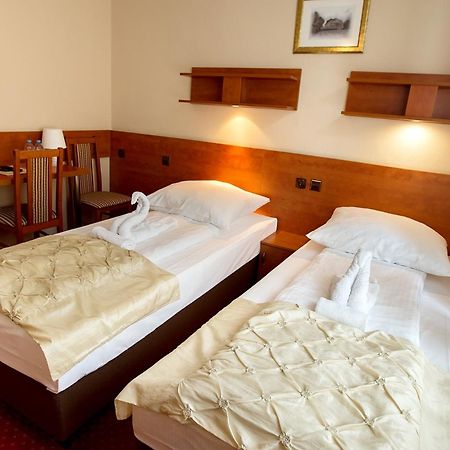 Hotel Zamek Chalupki エクステリア 写真