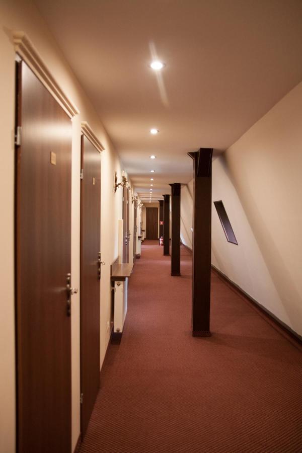 Hotel Zamek Chalupki エクステリア 写真