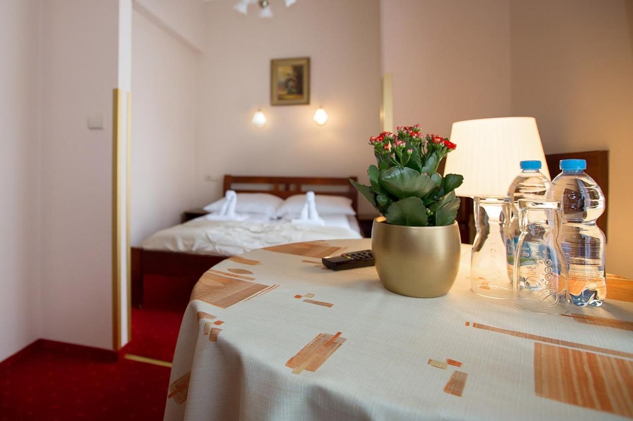 Hotel Zamek Chalupki エクステリア 写真