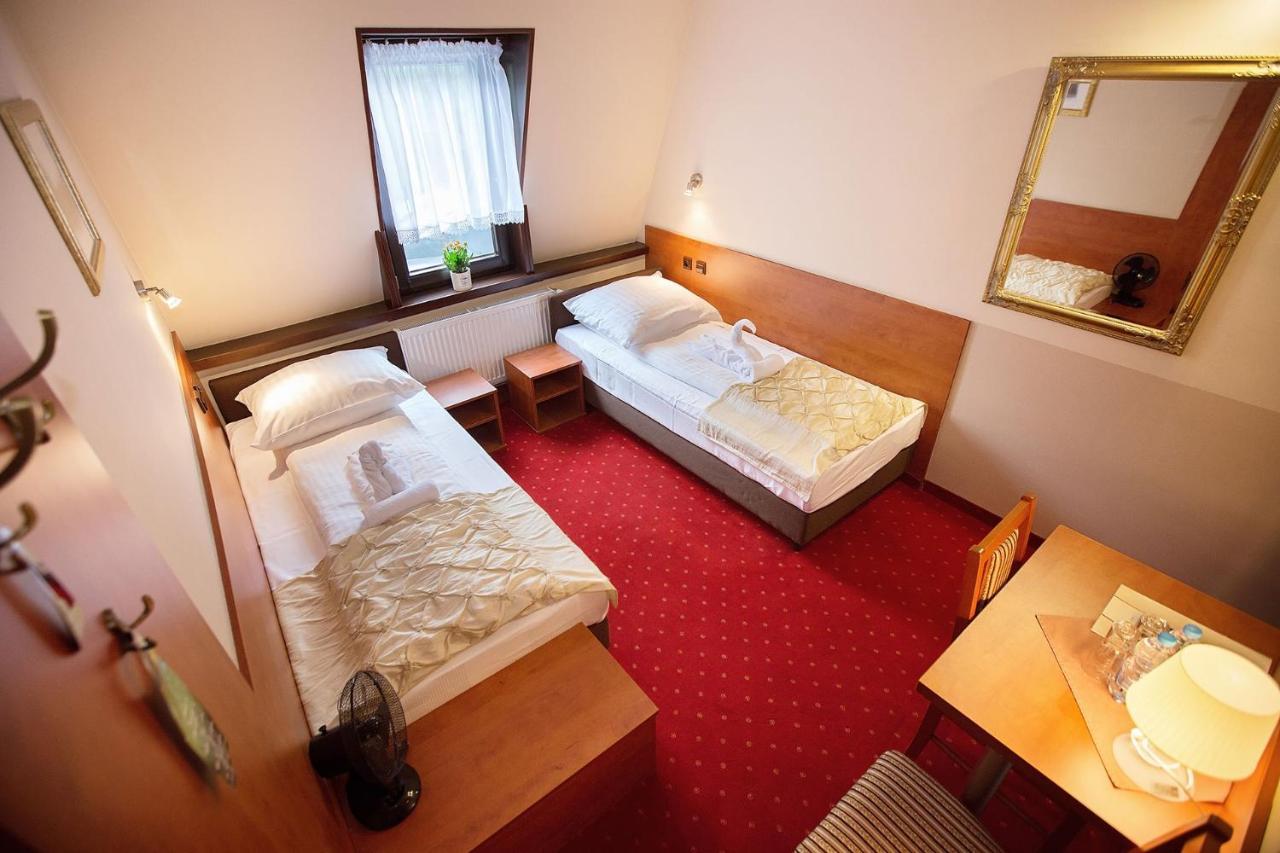 Hotel Zamek Chalupki エクステリア 写真